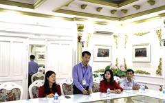 NUAE tiếp Giám đốc Văn phòng tiếng Anh khu vực - Đại sứ quán Hoa Kỳ tại Việt Nam