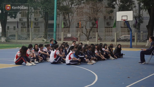 Sinh viên nô nức trở lại trường sau kỳ nghỉ Tết dài nhất lịch sử: Được đi học rồi vui quá, ở nhà chán lắm! - Ảnh 15.