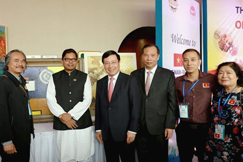 My thuat Viet Nam va Ngoai giao van hoa: Mot nam soi dong va mang nhieu gia tri tuyet voi