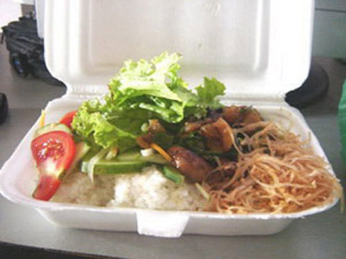 Trung-Quốc, hàng-Tàu, chất-lạ, yểm, thức-ăn, đội-lốt, hoa-quả, ung-thư, thìa-gỗ, đũa, bát, hộp-xốp, sức-khỏe, tiêu-dùng