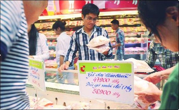 siêu-thị, thực-phẩm-bẩn, Big C, nấm, rau, thịt-lợn, gà-thải-loại, bê-bối, hóa-chất,