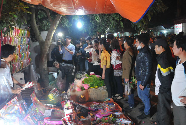 chợ-Viềng, Nam-Định, thịt-bê, du-khách