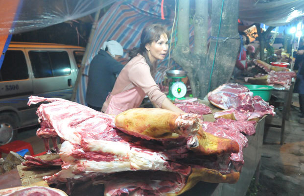 chợ-Viềng, Nam-Định, thịt-bê, du-khách