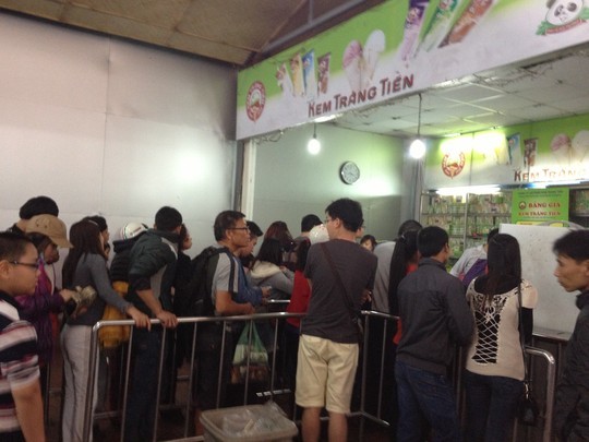 Hà-Nội, chặt-chém, kem, bún, Tết