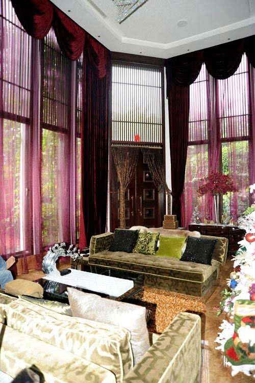 sao Việt, khoe của, chênh lệch giàu nghèo, xế hộp, gia cảnh sao Việt, khoe của, chênh lệch giàu nghèo, xế hộp, gia cảnh