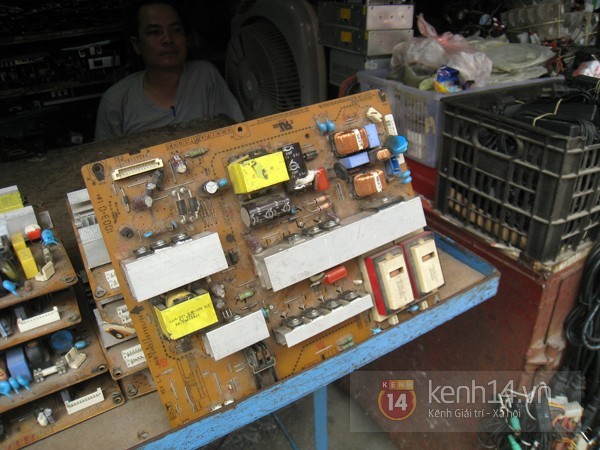 chợ lạ  hà nội  hàng giả  hàng nhái  hàng chế  hàng hiệu  hàng cấm  văn hóa  Trời Hà Nội  Chợ Trời